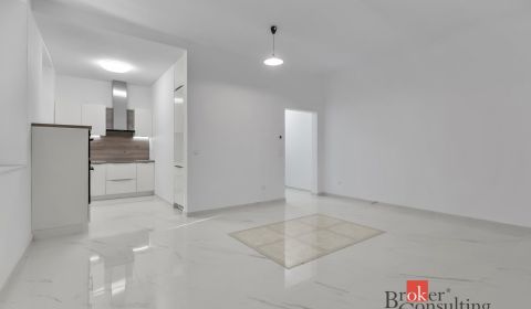 Prodej Byt 1+1, Bratislava - Staré Mesto, Slovensko