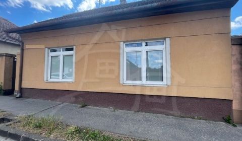 Prodej Rodinný dům, Rodinný dům, Nové Zámky, Slovensko