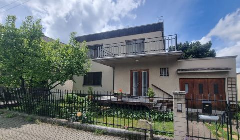 Prodej Rodinný dům, Rodinný dům, Hlohovec, Slovensko