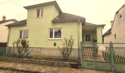Prodej Rodinný dům, Rodinný dům, Malé Leváre, Malacky, Slovensko