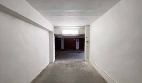 Prodej Garáže, Garáže, Chlumeckého, Bratislava - Ružinov, Slovensko