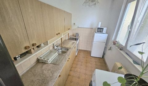 Prodej Byt 3+1, Byt 3+1, Bánovce nad Bebravou, Slovensko
