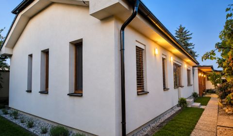 Prodej Rodinný dům, Rodinný dům, Nitra, Slovensko