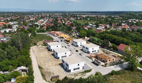 Prodej Rodinný dům, Rodinný dům, Jazerná, Senec, Slovensko