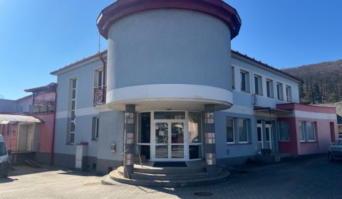 Pronájem Haly a sklady, Haly a sklady, Banská Bystrica, Slovensko