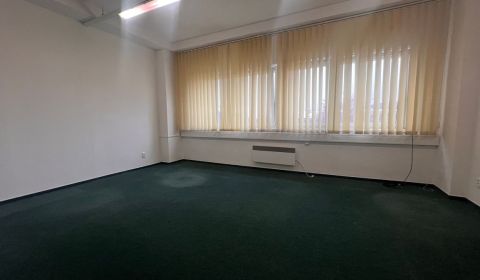 Pronájem Kancelářské prostory, Kancelářské prostory, Banská Bystrica, 