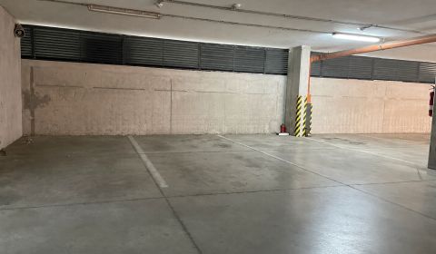 Prodej Garáže, Garáže, Betliarska, Bratislava - Petržalka, Slovensko