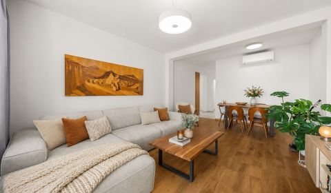 Prodej Byt 3+1, Byt 3+1, Československých parašutistov, Bratislava - N