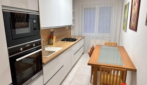 Prodej Byt 3+1, Prešov, Slovensko