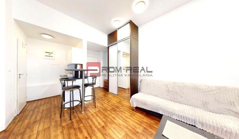 Prodej Rekreační apartmán, Rekreační apartmán, Jelenia, Bratislava I, 
