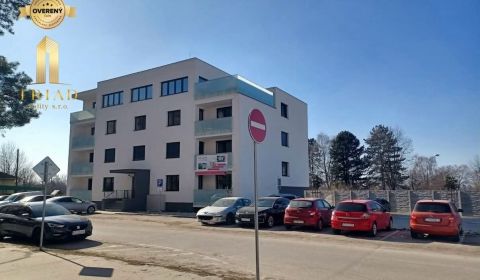 Pronájem Byt 2+1, Byt 2+1, Nové Zámky, Slovensko