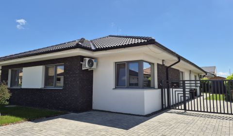 Prodej Rodinný dům, Rodinný dům, Mládežnícka štvrť, Galanta, Slovensko