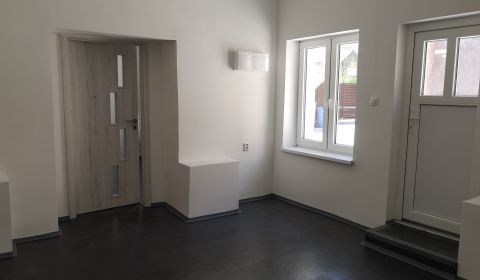 Pronájem Kancelářské prostory, Kancelářské prostory, Kollárová, Trnava