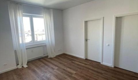 Prodej Byt 3+1, Byt 3+1, Obchodná, Bratislava - Staré Mesto, Slovensko