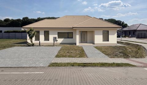 Prodej Rodinný dům, Rodinný dům, Agátová, Trnava, Slovensko