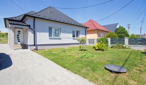 Prodej Rodinný dům, Rodinný dům, Hlohovec, Slovensko