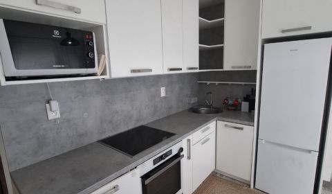 Pronájem Byt 3+1, Byt 3+1, Nábrežná, Nové Zámky, Slovensko
