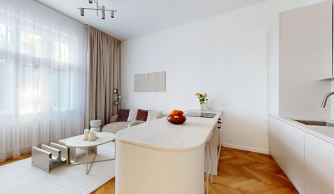 Prodej Byt 3+1, Byt 3+1, Flöglova, Bratislava - Staré Mesto, Slovensko