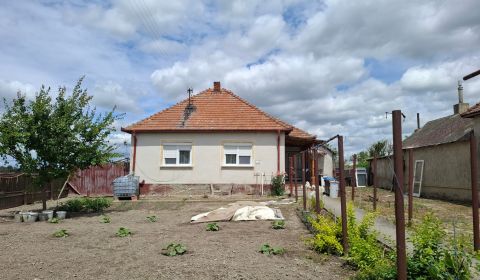 Prodej Rodinný dům, Rodinný dům, Komárno, Slovensko