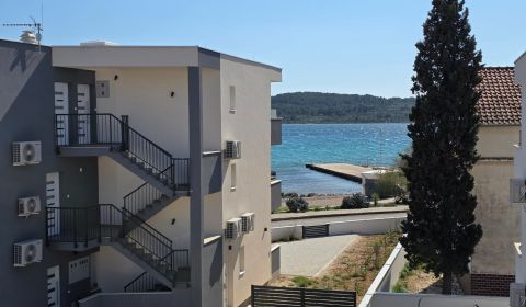 CHORVATSKO - Apartmány 40 m od moře ve výstavbě - SRIMA, VODICE