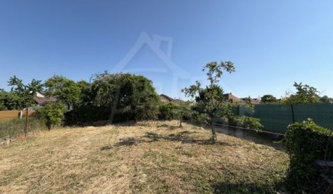 Prodej Pozemky - bydlení, Pozemky - bydlení, Nové Zámky, Slovensko