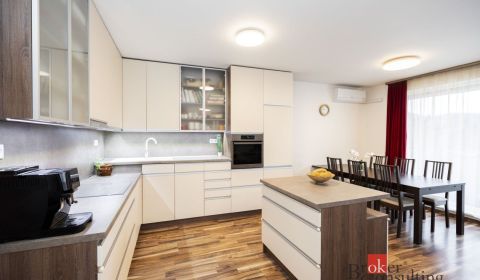 Prodej Byt 3+1, Banská Bystrica, Slovensko