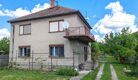Prodej Rodinný dům, Rodinný dům, Hlavná, Komárno, Slovensko