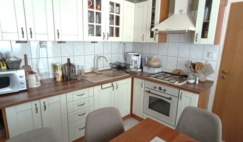 Pronájem Byt 3+1, Byt 3+1, Nové Zámky, Slovensko