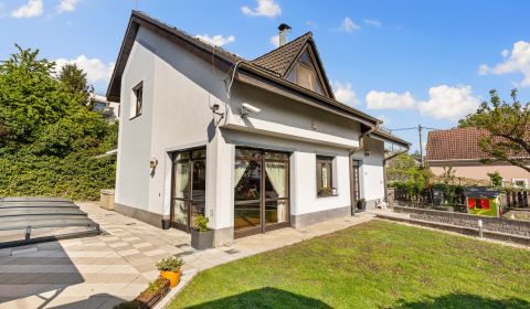 Prodej Rodinný dům, Rodinný dům, Jaskový rad, Bratislava - Nové Mesto,