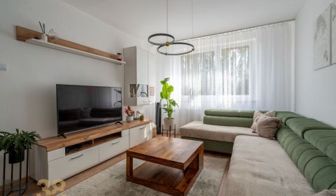 Prodej Byt 3+1, Byt 3+1, Poprad, Slovensko