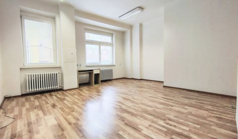 Pronájem Kancelářské prostory, Kancelářské prostory, Štefánikova, Brat