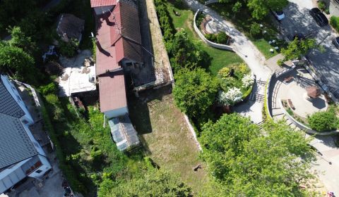 Stará Dúbravka, stavební pozemek 459 m², všechny sítě, ÚPI