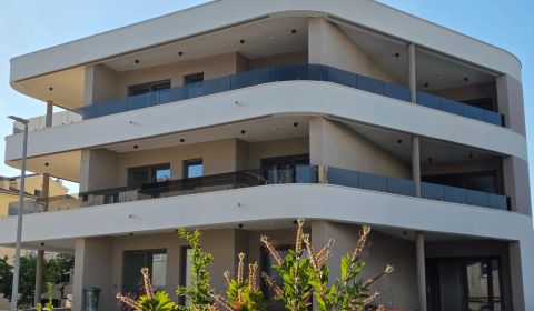 CHORVATSKO - Apartmány 140 m od pláže (3i) - VODICE