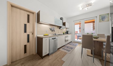 Prodej Rodinný dům, Rodinný dům, Kvetinárska, Bratislava - Podunajské 