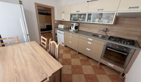 Prodej Byt 3+1, Byt 3+1, Gogoľova, Topoľčany, Slovensko