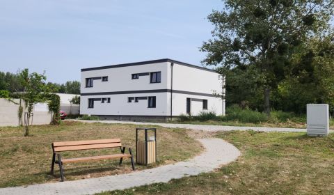 Prodej Byt 5+1 a víc, Byt 5+1 a víc, Dunajská Streda, Slovensko