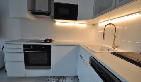 Prodej Byt 2+1, Byt 2+1, Na križovatkách, Bratislava - Ružinov, Sloven