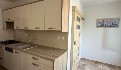 Prodej Byt 3+1, Byt 3+1, Tulská, Banská Bystrica, Slovensko