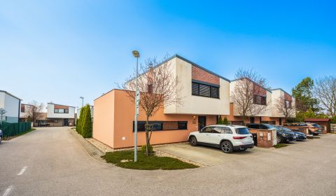 Prodej Rodinný dům, Rodinný dům, Nitra, Slovensko
