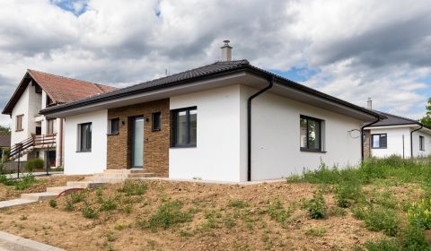 Prodej Rodinný dům, Rodinný dům, Nitra, Slovensko