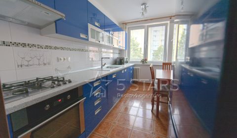 Prodej Byt 3+1, Byt 3+1, Šafárikova, Trenčín, Slovensko