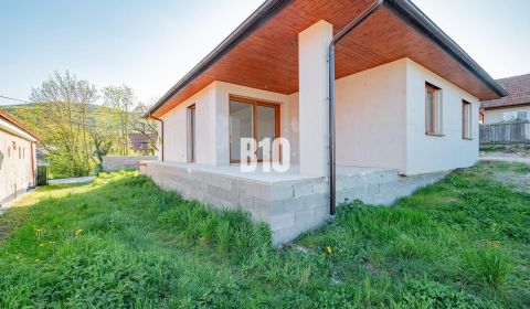 Prodej Rodinný dům, Rodinný dům, Nitra, Slovensko