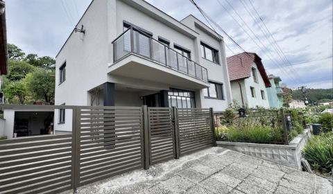 Prodej Rodinný dům, Rodinný dům, Žiar nad Hronom, Slovensko