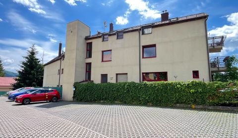 Prodej Byt 3+1, Byt 3+1, Kollárova, Banská Bystrica, Slovensko