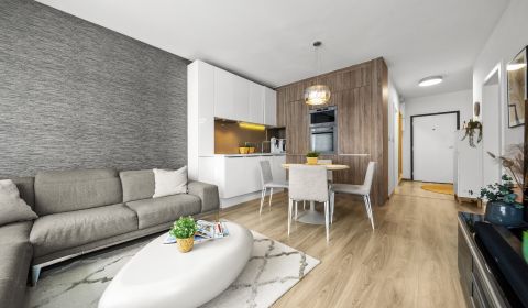Prodej Byt 2+1, Byt 2+1, Pri Hrubej lúke, Bratislava - Dúbravka, Slove