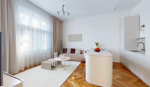 Prodej Byt 3+1, Byt 3+1, Flöglova, Bratislava - Staré Mesto, Slovensko
