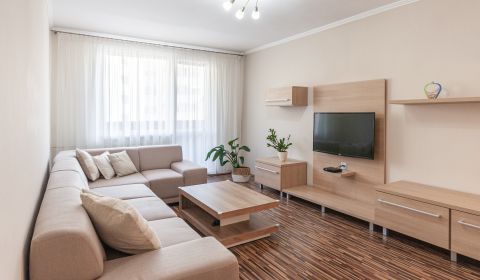 Pronájem Byt 3+1, Byt 3+1, Nábrežná, Nové Zámky, Slovensko
