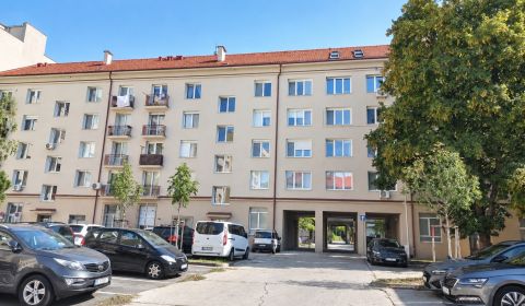Prodej Byt 3+1, Byt 3+1, Košicka, Bratislava - Ružinov, Slovensko