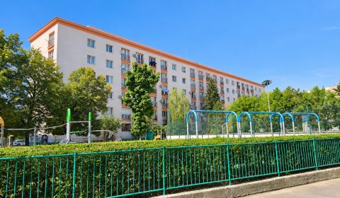 Prodej Byt 3+1, Byt 3+1, Kukučínova, Bratislava - Nové Mesto, Slovensk