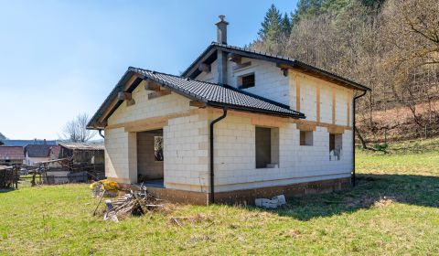Prodej Rodinný dům, Rodinný dům, Púchov, Slovensko